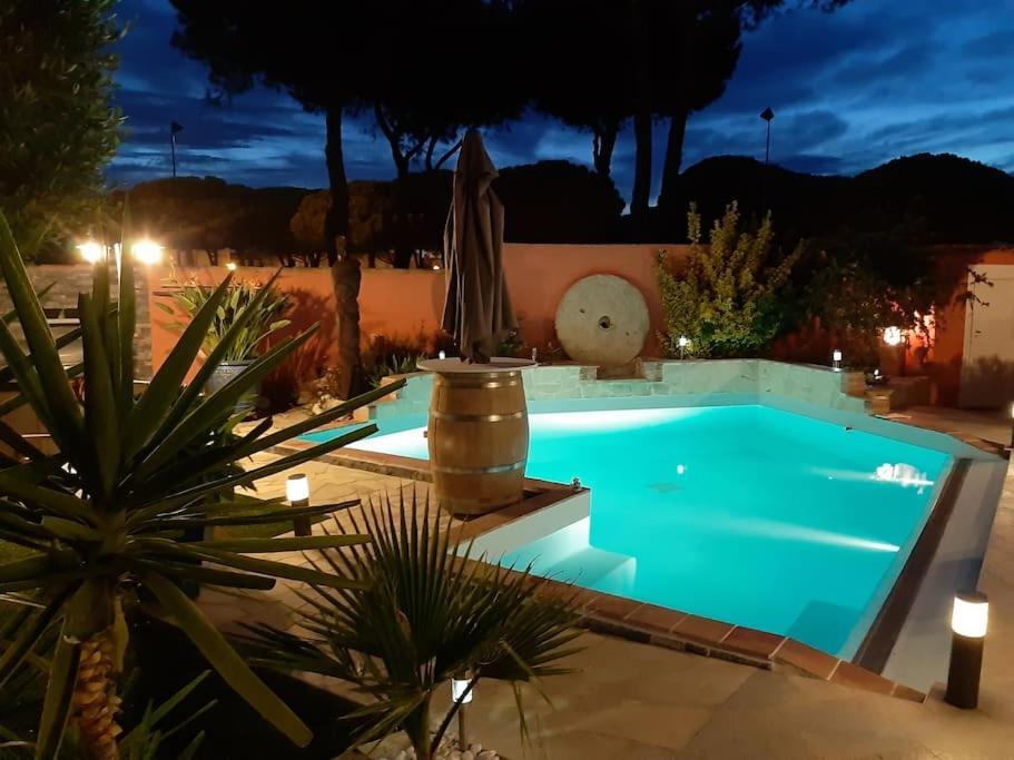 Hebergement Chambre D'Hotes Grau Du Roi Mas Des Marines Piscine Adult Only Le Grau-du-Roi Exterior foto
